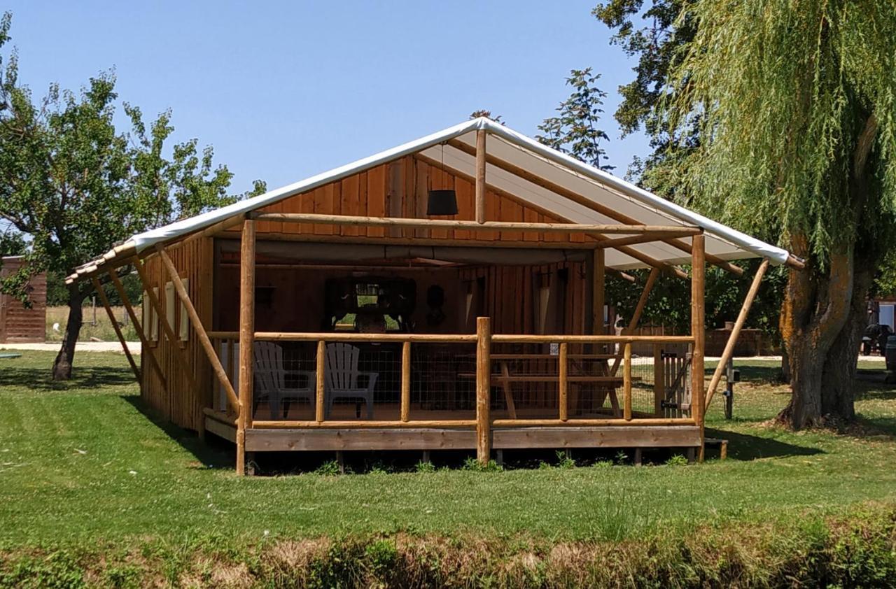 Domaine Ramonjavel, Glamping & Alpaca'S Bed & Breakfast Fongrave Exterior photo