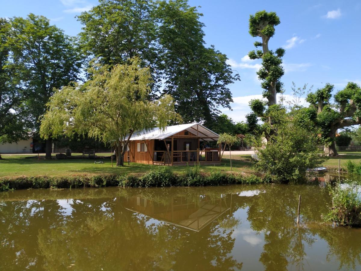 Domaine Ramonjavel, Glamping & Alpaca'S Bed & Breakfast Fongrave Exterior photo